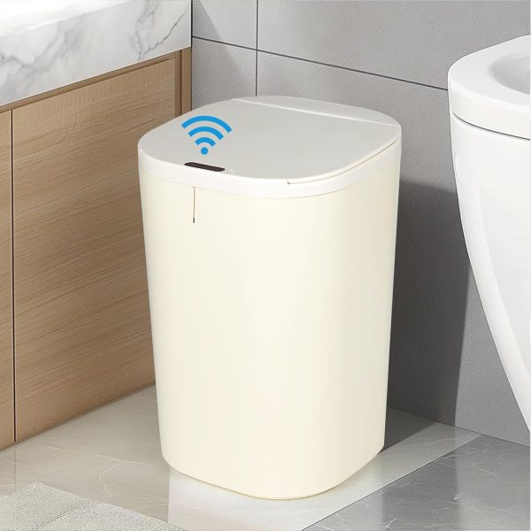 Poubelle automatique dans salle de bain