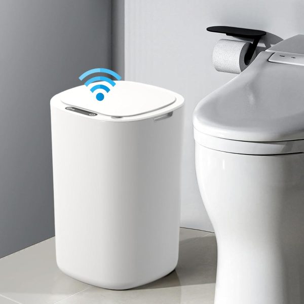 Poubelle automatique salle de bain élégante